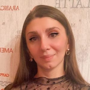 Meet your Posher, Ella